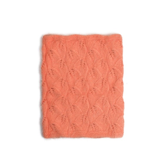 Set căciuliță și fular din lână merino – Somon pastel, handmade