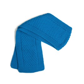 Set căciulă și fular tricotate manual – Bleu vibrant, din lână moale