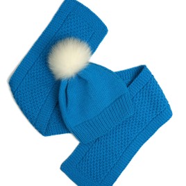 Set căciulă și fular tricotate manual – Bleu vibrant, din lână moale