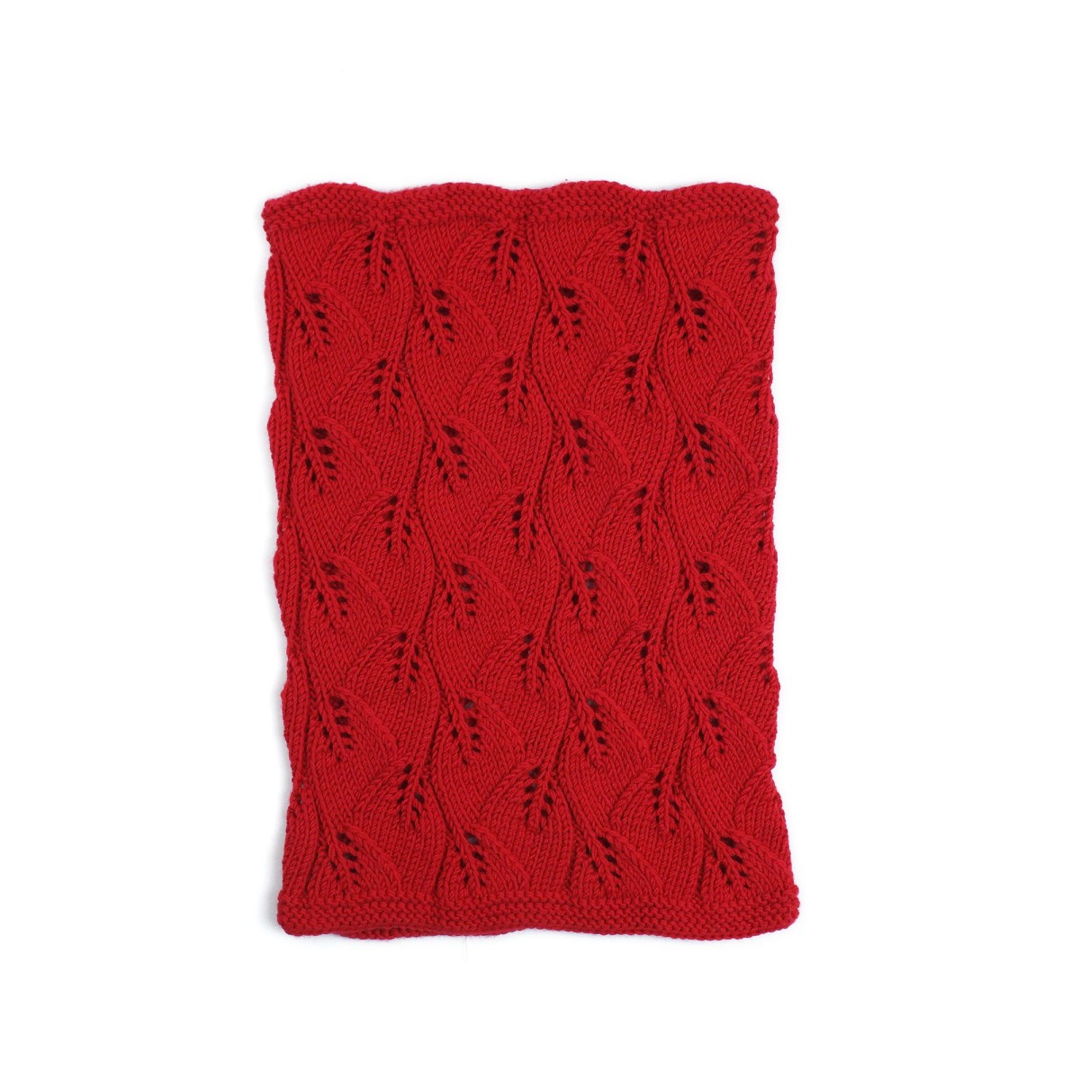 Set căciulă și fular tricotate manual - Roșu vibrant cu model elegant