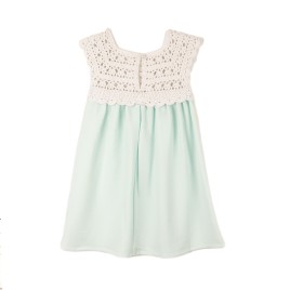 Rochie cu bust tricotat manual – Verde mentă cu alb natural