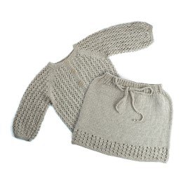 Set cardigan și fustă tricotate manual din lână merino – Gri