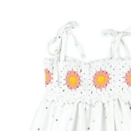 Rochiță de vară cu bust croșetat manual și imprimeu vesel - Alb