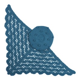 Set șal și căciulă tricotate manual din lână merino – Albastru elegant, rafinament și stil unic